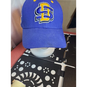 South Dakota Jackrabbits Hat/ Cap Strapback Top Of The World Blue